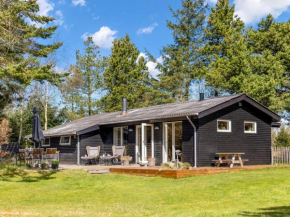 Holiday Home Jenvold - 1-5km from the sea by Interhome